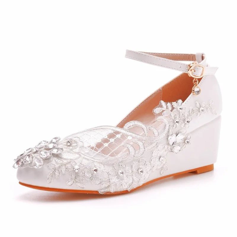 Fashion Women Spring Summer New White Mesh Rhinestone Lace Flower Slope Heel Wedding Shoes Banquet Woman High Heel Girls Sandals
Fashion Women Spring Summer New White Mesh Rhinestone Lace Flower Slope Heel Wedding Shoes Banquet Woman High Heel Girls Sandals