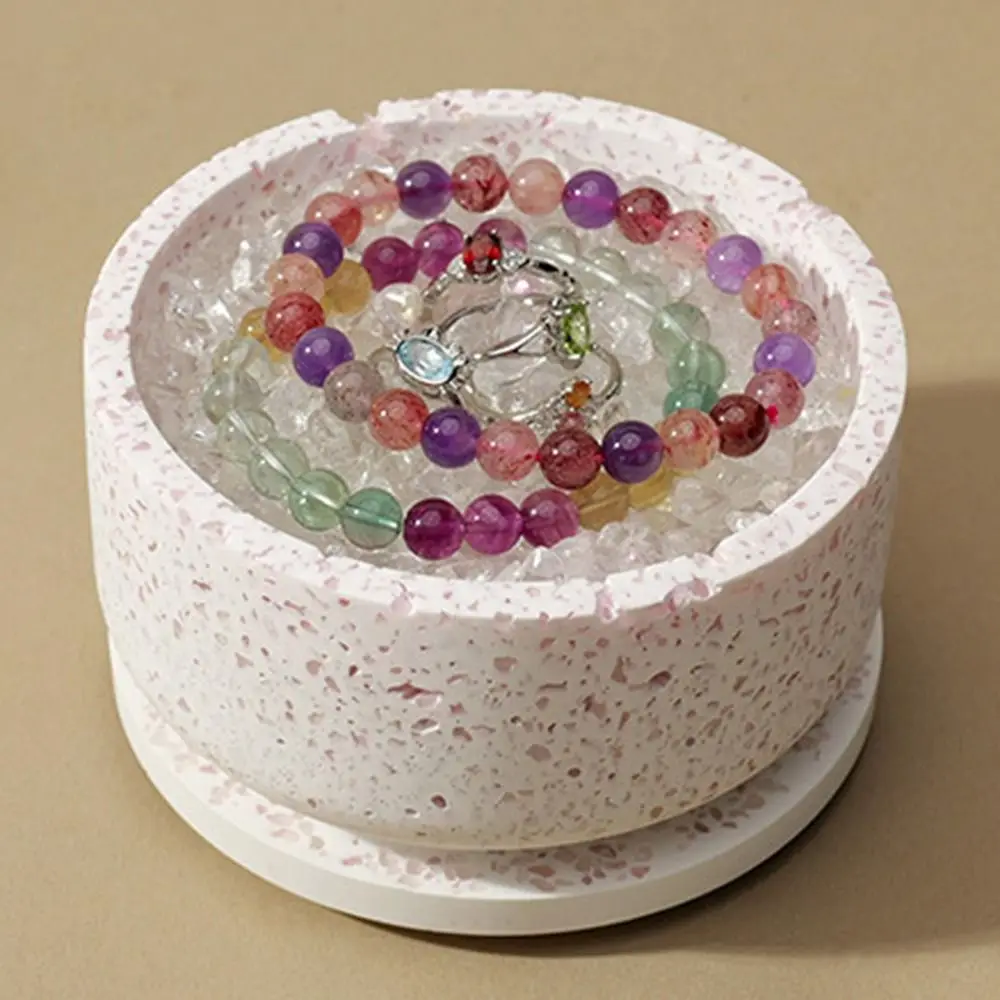 Creative Natural Crystal Round with Lid Jewelry Storage Container Decorative Elegant Gypsum Degaussing Bowl Home Decoration
Creative Natural Crystal Round with Lid Jewelry Storage Container Decorative Elegant Gypsum Degaussing Bowl Home Decoration