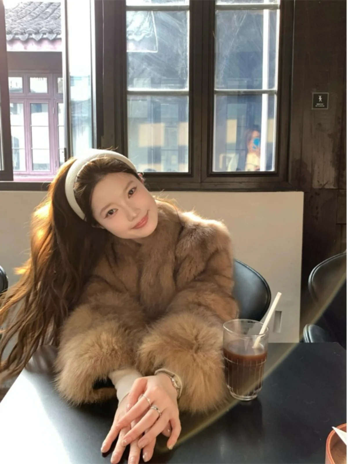 Hebe Style Eco-Friendly Faux Fur Jacket Women Summer New Fashion Loose Fur Sensation Top Commute Style round Neck Long Sleeve
Hebe Style Eco-Friendly Faux Fur Jacket Women Summer New Fashion Loose Fur Sensation Top Commute Style round Neck Long Sleeve