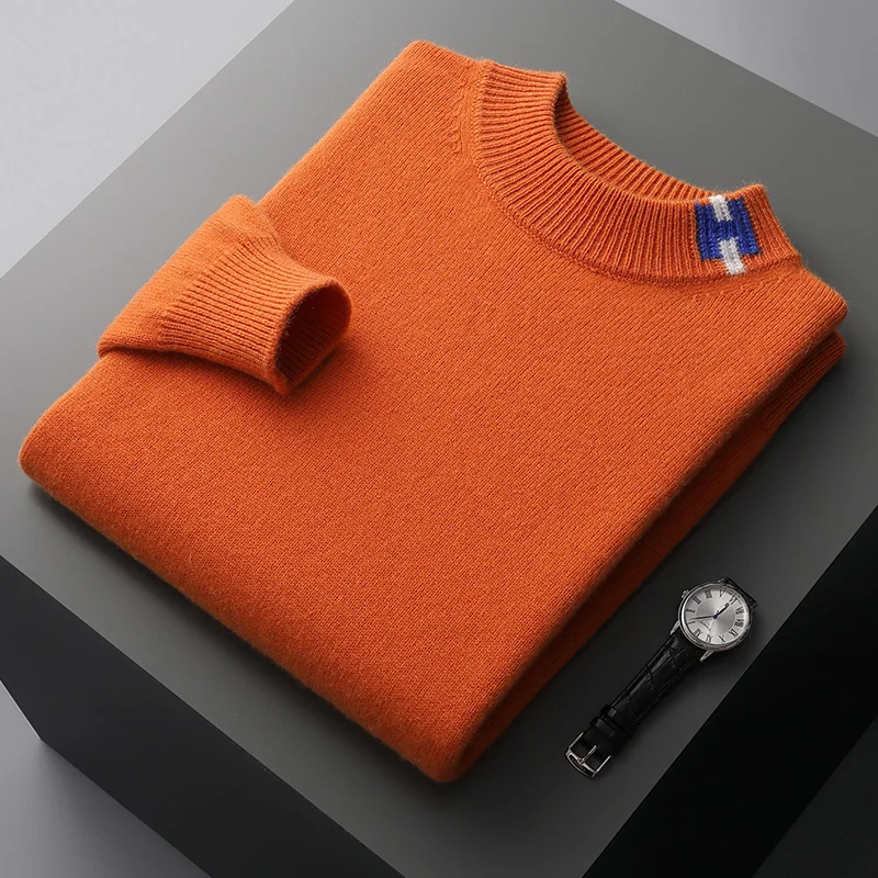 Autumn and winter new men's 100% merino wool solid color semi-high collar thickened loose business casual knitted sweater.
Autumn and winter new men's 100% merino wool solid color semi-high collar thickened loose business casual knitted sweater.