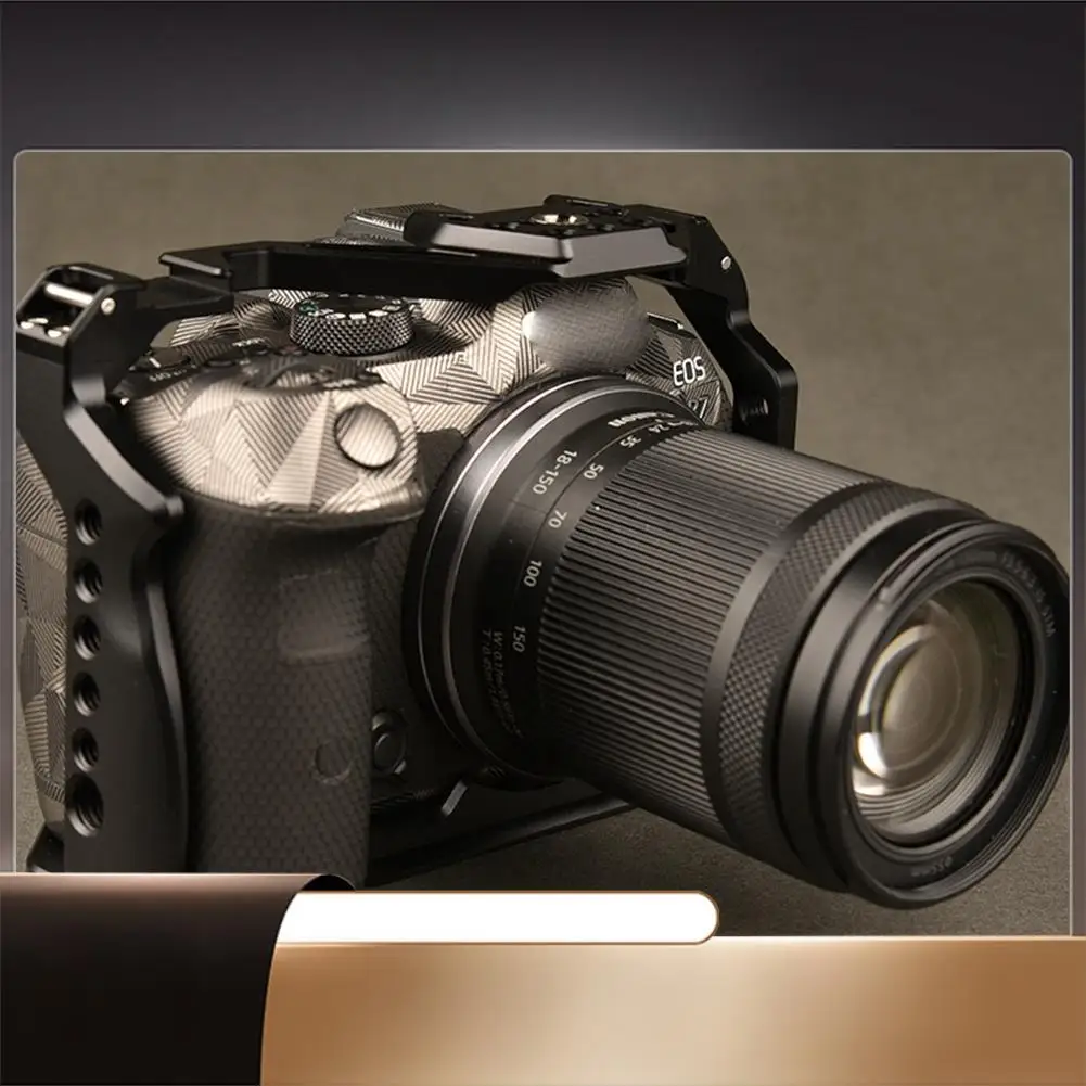 R7 полная клетка для камеры Canon EOS R7 DSLR камера 1/4 дюйма кронштейн для штатива Arca-X64A
R7 полная клетка для камеры Canon EOS R7 DSLR камера 1/4 дюйма кронштейн для штатива Arca-X64A