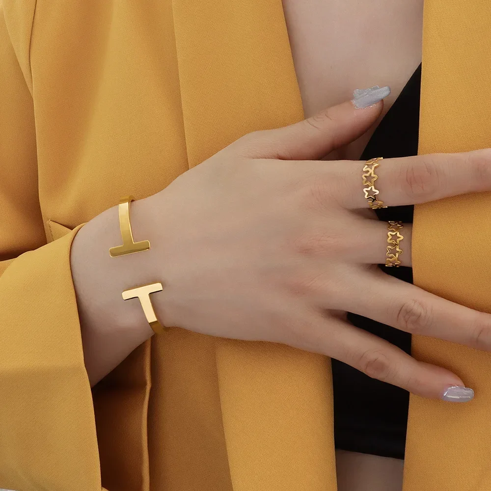 Wholesale customize bangles ladies stainless steel open t shaped good plated bangles 
Wholesale customize bangles ladies stainless steel open t shaped good plated bangles