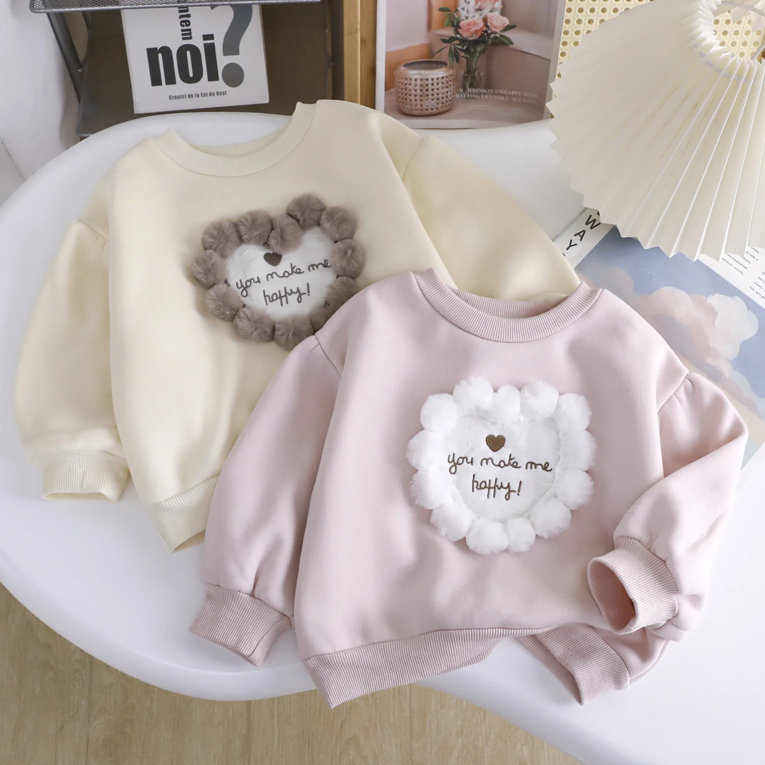 Baby Girls Velvet Sweatshirt Kids Love Heart Hoodies Toddler Warm Outerwear 2024 Autumn Winter Children's Clothing Casual
Baby Girls Velvet Sweatshirt Kids Love Heart Hoodies Toddler Warm Outerwear 2024 Autumn Winter Children's Clothing Casual