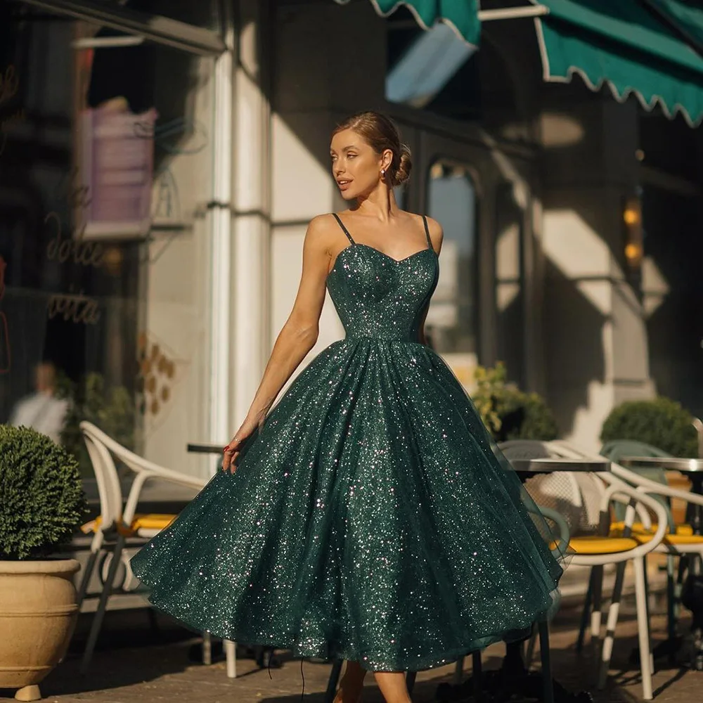 Spaghetti Straps Sequin Shiny Formal Prom Club Dress for Women A-line Tea-Length Sweetheart Collar Prom Cocktail Gown with Split
Spaghetti Straps Sequin Shiny Formal Prom Club Dress for Women A-line Tea-Length Sweetheart Collar Prom Cocktail Gown with Split