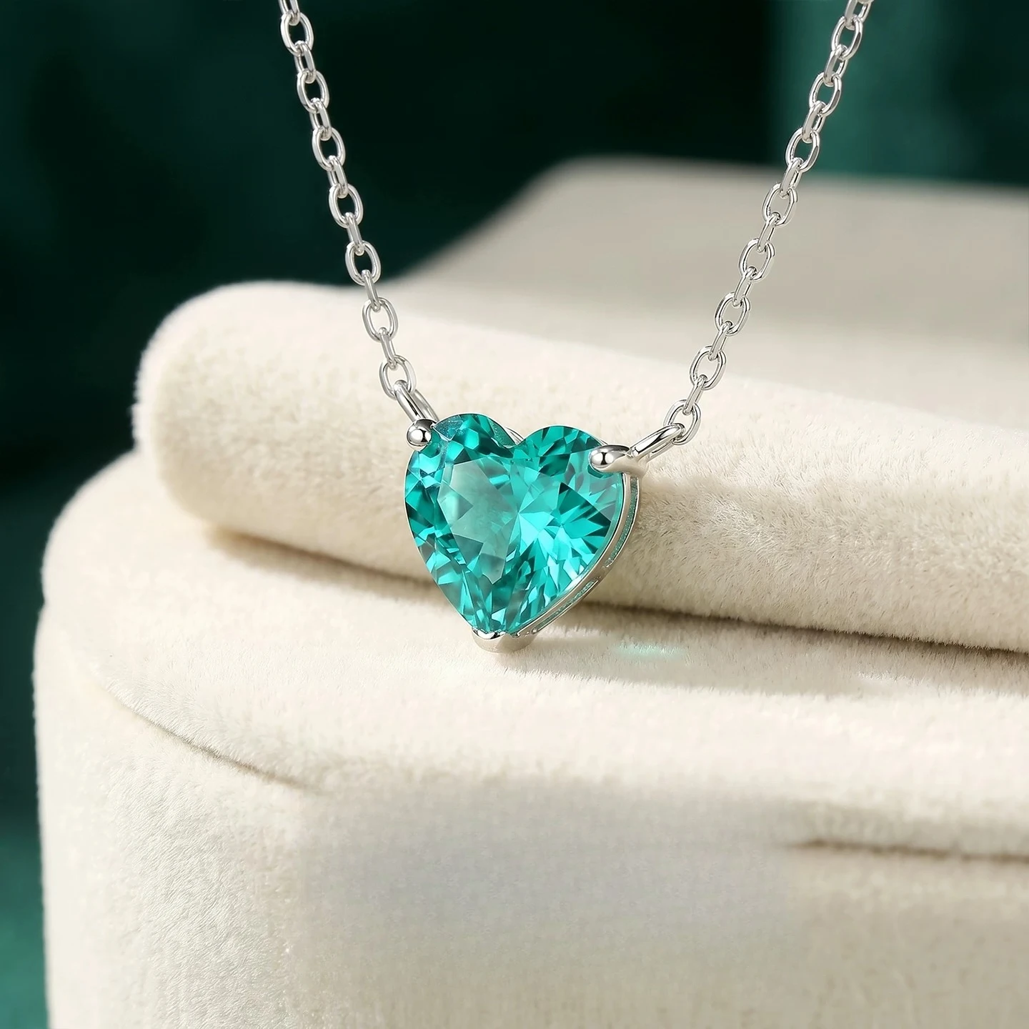 S925 Silver Necklace Paraiba Color 6 * 6mm Heart Shaped Zircon Inlaid Fashion Love Women's Jewelry
S925 Silver Necklace Paraiba Color 6 * 6mm Heart Shaped Zircon Inlaid Fashion Love Women's Jewelry