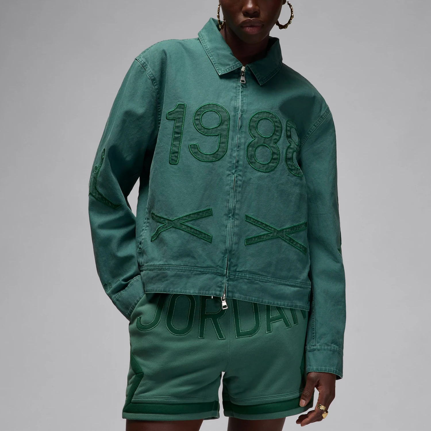 Оригинальная мужская и женская модная спортивная повседневная куртка Nike JORDAN FZ7529-398
Оригинальная мужская и женская модная спортивная повседневная куртка Nike JORDAN FZ7529-398