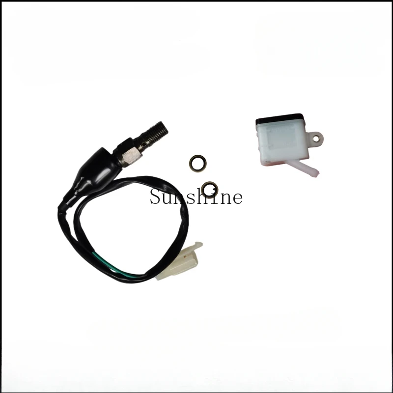 Rong GP2/TR200 250-A 400 GP1 Мотоцикл Гидравлический индукционный переключатель ножного тормоза
Rong GP2/TR200 250-A 400 GP1 Мотоцикл Гидравлический индукционный переключатель ножного тормоза