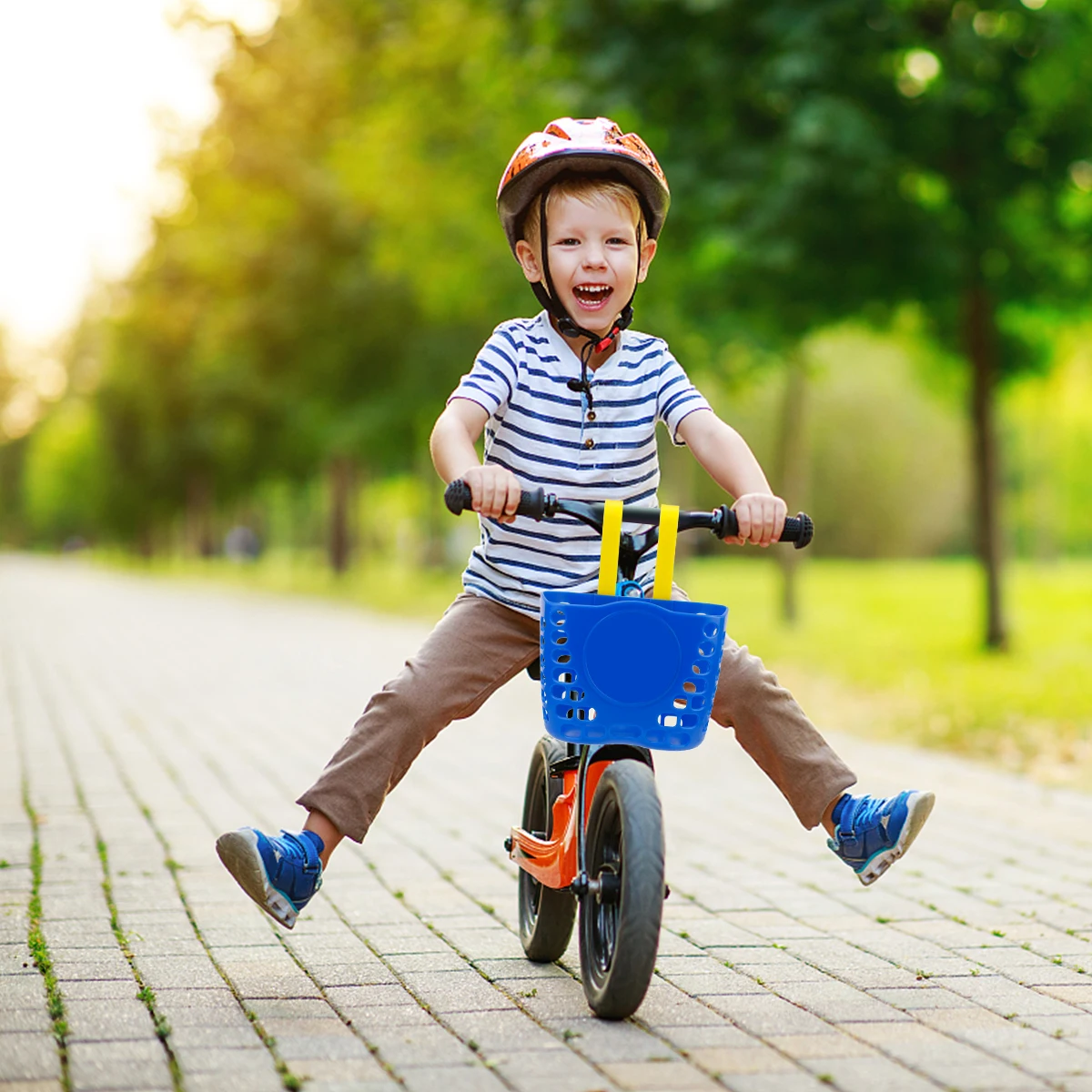 Kids Bike Basket Front Mounted Plastic Handlebar Basket Easy Install Wear Resistant Portable Storage for Outdoor Riding
Kids Bike Basket Front Mounted Plastic Handlebar Basket Easy Install Wear Resistant Portable Storage for Outdoor Riding