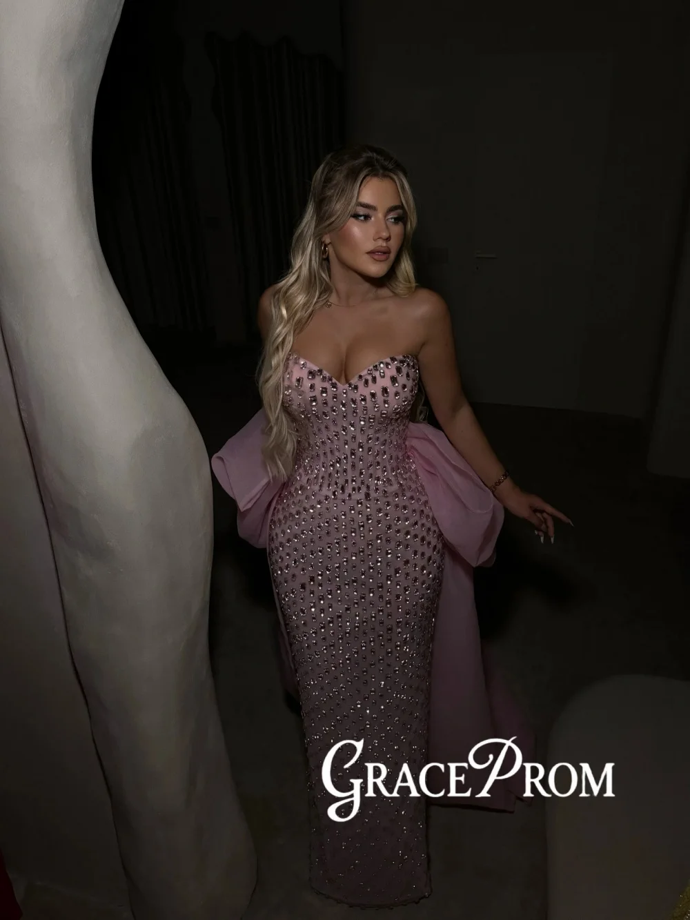 Long Pink Crystal Evening Dress With Overskirt Romantic Sweetheart Neck Banquet Gown New Customized Gorgeous Red Carpet Gowns
Long Pink Crystal Evening Dress With Overskirt Romantic Sweetheart Neck Banquet Gown New Customized Gorgeous Red Carpet Gowns