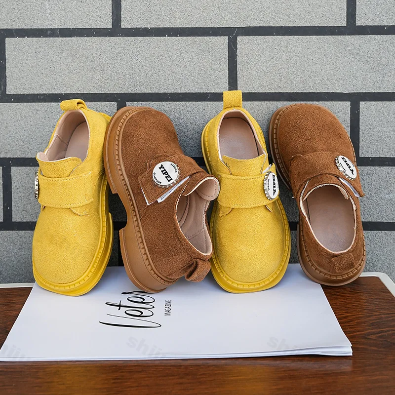 Мокасины для девочек, осень 2023, удобная модная обувь с круглым носком и низкой посадкой, уличная нескользящая легкая винтажная повседневная обувь 
Мокасины для девочек, осень 2023, удобная модная обувь с круглым носком и низкой посадкой, уличная нескользящая легкая винтажная повседневная обувь
