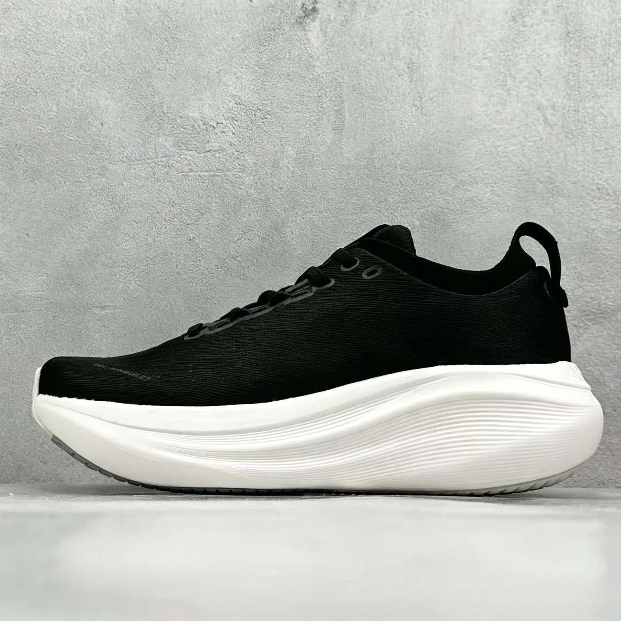 2026 Summer Fashion GEL-NIMBUS 27 Men Cushion Bounce Running Shoes Breathable Comfort
2026 Summer Fashion GEL-NIMBUS 27 Men Cushion Bounce Running Shoes Breathable Comfort