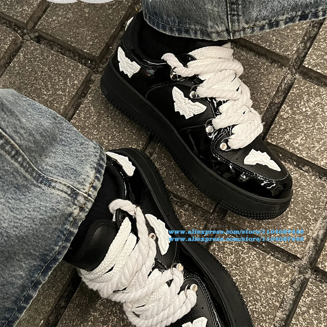 Butterfly Decor Thick Sole Sports Shoes Men's Shoes Lace-Up Height Increasing Wear-Resistant Trendy Luxury Handmade Men's Shoes
Butterfly Decor Thick Sole Sports Shoes Men's Shoes Lace-Up Height Increasing Wear-Resistant Trendy Luxury Handmade Men's Shoes