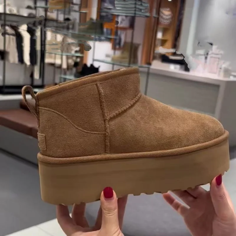 Классические зимние ботинки ort Thi Bot, женские модные зимние теплые зимние ботинки с круглым носком на среднем каблуке, водонепроницаемая платформа, корейский слей
Классические зимние ботинки ort Thi Bot, женские модные зимние теплые зимние ботинки с круглым носком на среднем каблуке, водонепроницаемая платформа, корейский слей