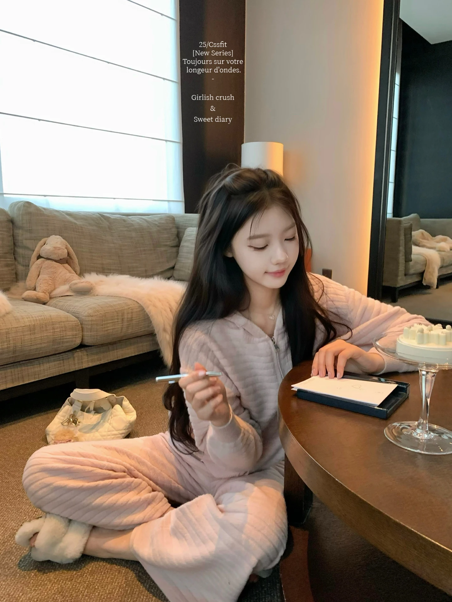 Pink Striped Knitted Woolen Long Sleeve Hooded Top And Pants Set for Women Winter Fashion Casual Comfortable Two-Piece Suit
Pink Striped Knitted Woolen Long Sleeve Hooded Top And Pants Set for Women Winter Fashion Casual Comfortable Two-Piece Suit
