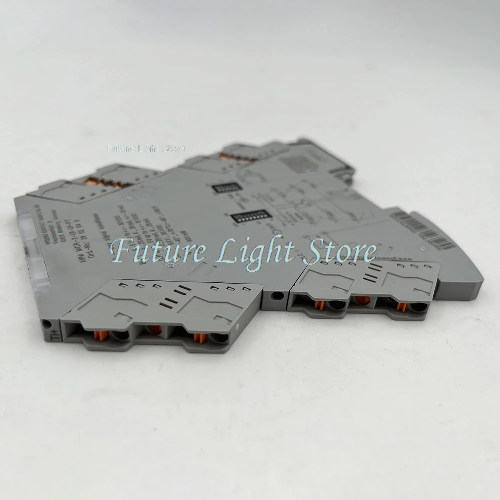 Signal Conditioner MINI MCR-2-UI-UI-PT 2902040 3-Terminal Isolated Amplifier
Signal Conditioner MINI MCR-2-UI-UI-PT 2902040 3-Terminal Isolated Amplifier