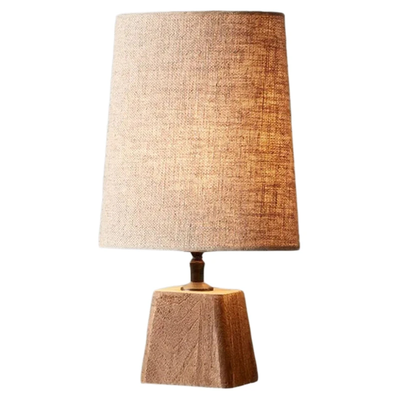 Retro desk lamp, simple bedroom bedside lamp, solid wood room living room lamp
Retro desk lamp, simple bedroom bedside lamp, solid wood room living room lamp