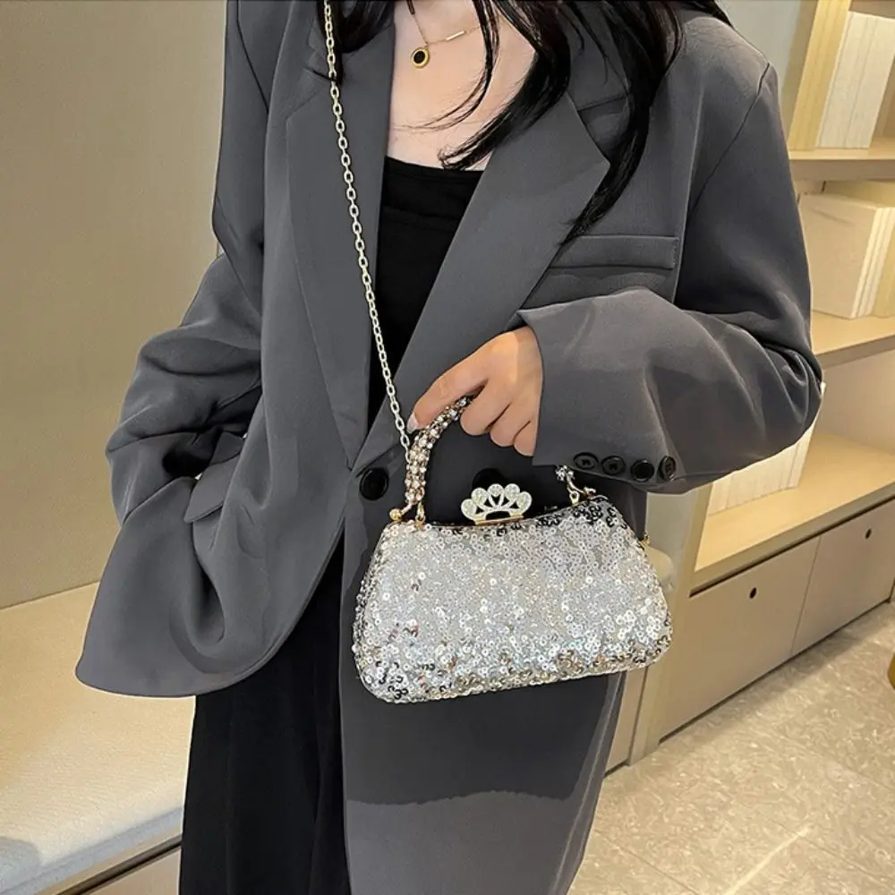 Mini Metal Top Handle Evening Banquet Bag Sequin Wrist Bag Box Handbag Large Capacity Glitter Ladies Clutch Bag Women
Mini Metal Top Handle Evening Banquet Bag Sequin Wrist Bag Box Handbag Large Capacity Glitter Ladies Clutch Bag Women
