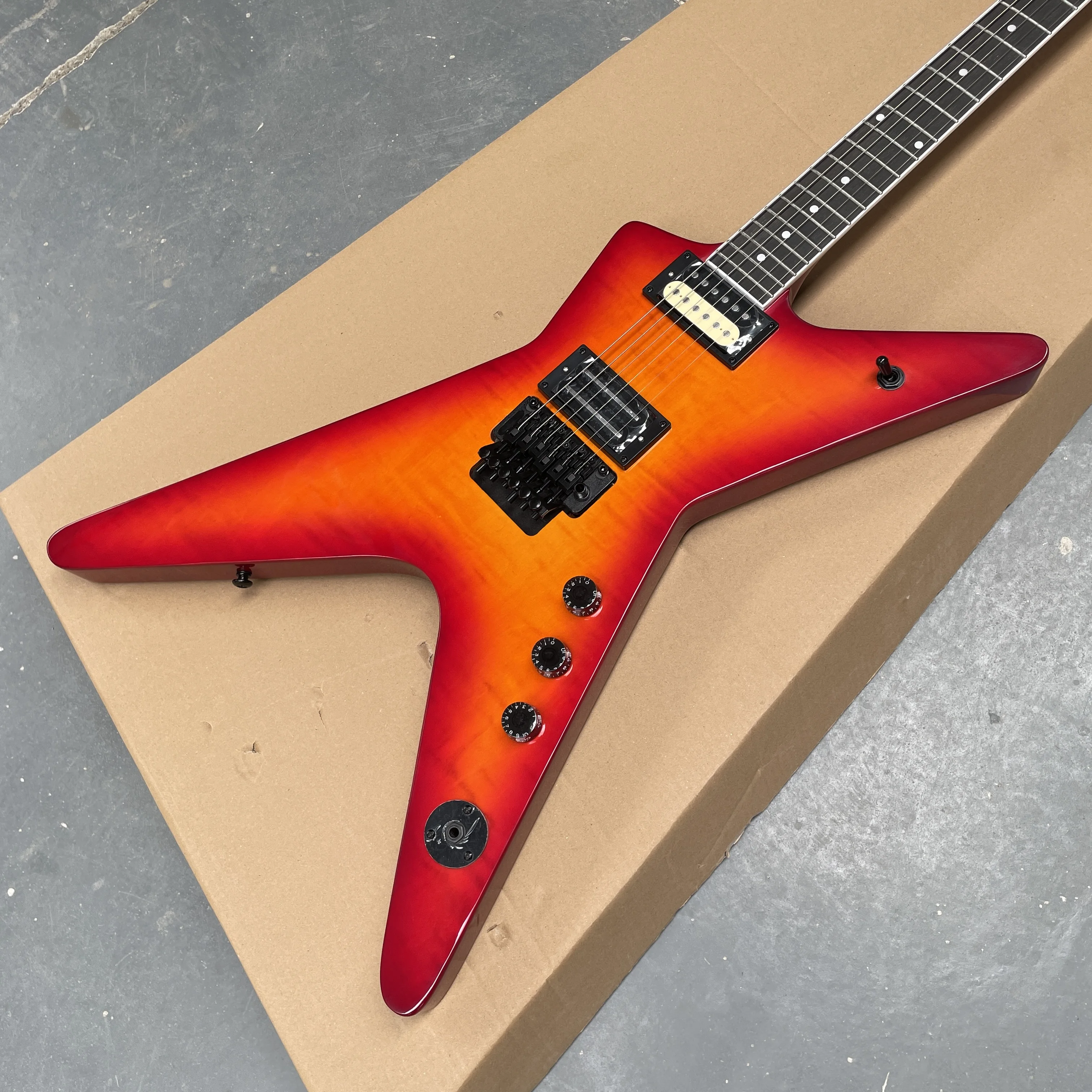 6-string electric guitar with red gradient tiger-stripe mahogany body,HH pickups guitars stylish and professional rock guitarra
6-string electric guitar with red gradient tiger-stripe mahogany body,HH pickups guitars stylish and professional rock guitarra