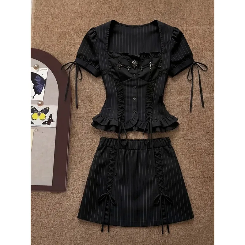 Gothic Black Striped 2 Piece Set Lace-up Crop Top and Mini Skirt
Gothic Black Striped 2 Piece Set Lace-up Crop Top and Mini Skirt