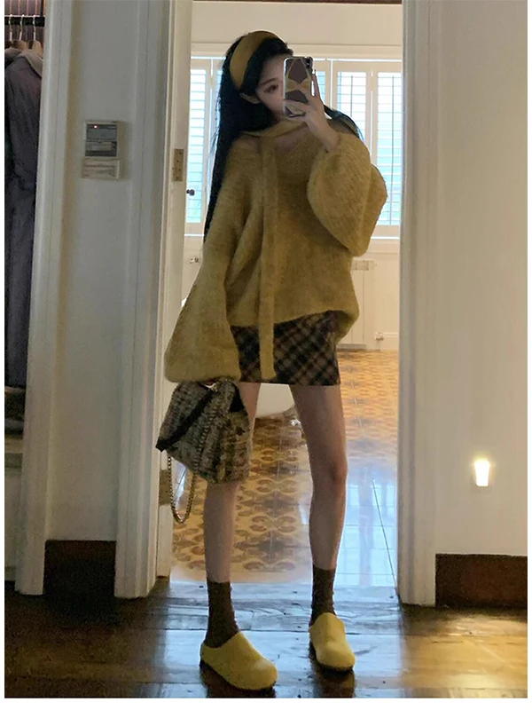 Korean Style Soft Yellow Slant Shoulder Knitted Sweater Women's Fashion Unique Elegant Autumn Top Comfortable Loose Fit Long ...
Korean Style Soft Yellow Slant Shoulder Knitted Sweater Women's Fashion Unique Elegant Autumn Top Comfortable Loose Fit Long ...