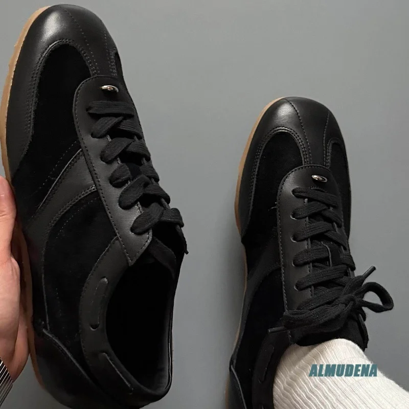 Retro Men Low Top Board Shoes Fashion Leather Suede Lace Up Round Toe Thin Sole Outdoor Spring Autumn Comfort Walking Sneakers
Retro Men Low Top Board Shoes Fashion Leather Suede Lace Up Round Toe Thin Sole Outdoor Spring Autumn Comfort Walking Sneakers