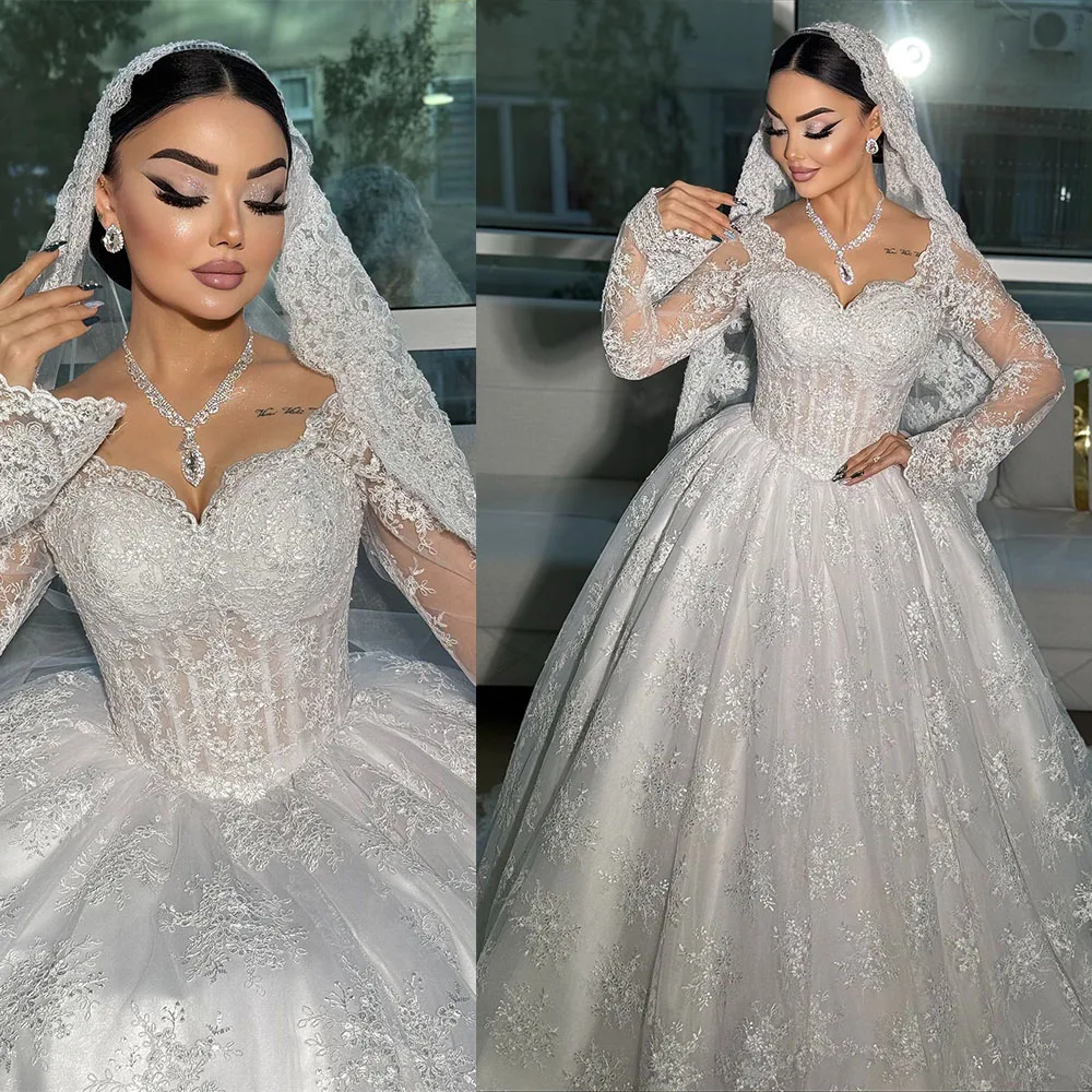 Luxury Long Sleeves Dubai Wedding Dress Ball Gown Plus Size Sequined Beading Lace Illusion Saudi Arabic Bridal Gowns Customized
Luxury Long Sleeves Dubai Wedding Dress Ball Gown Plus Size Sequined Beading Lace Illusion Saudi Arabic Bridal Gowns Customized