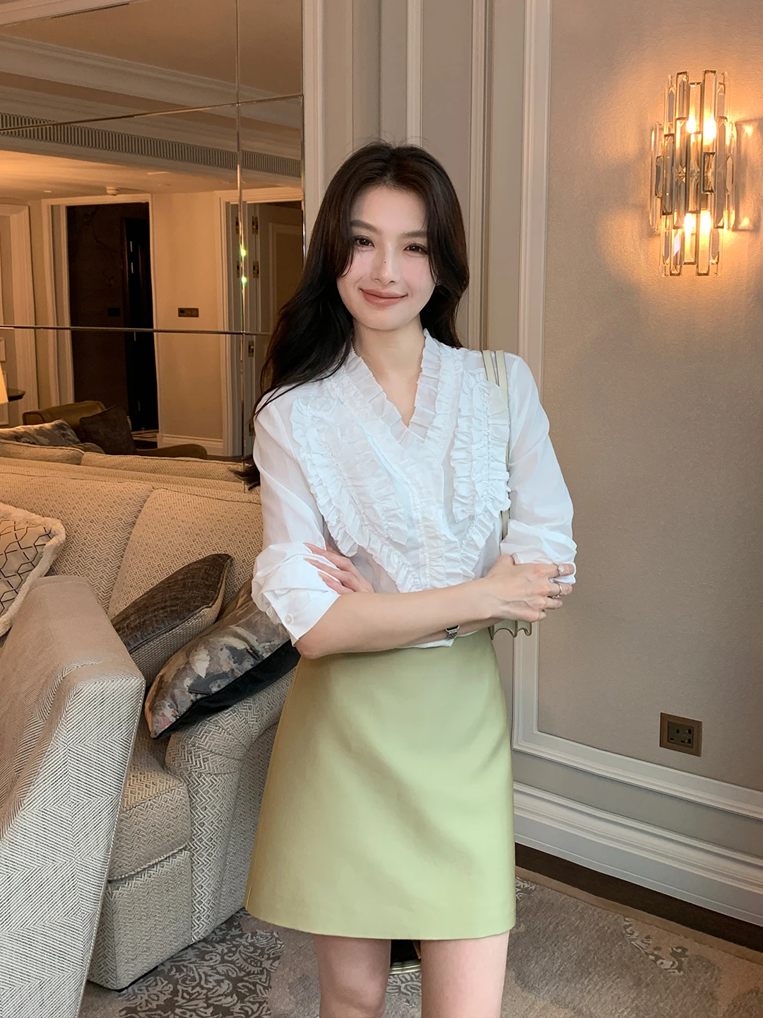 Maven Lin Casual Style Women's Shirt V-neck Long Sleeve Loose Design Wooden Ear Female Fashion Breathable Cotton Blend
Maven Lin Casual Style Women's Shirt V-neck Long Sleeve Loose Design Wooden Ear Female Fashion Breathable Cotton Blend