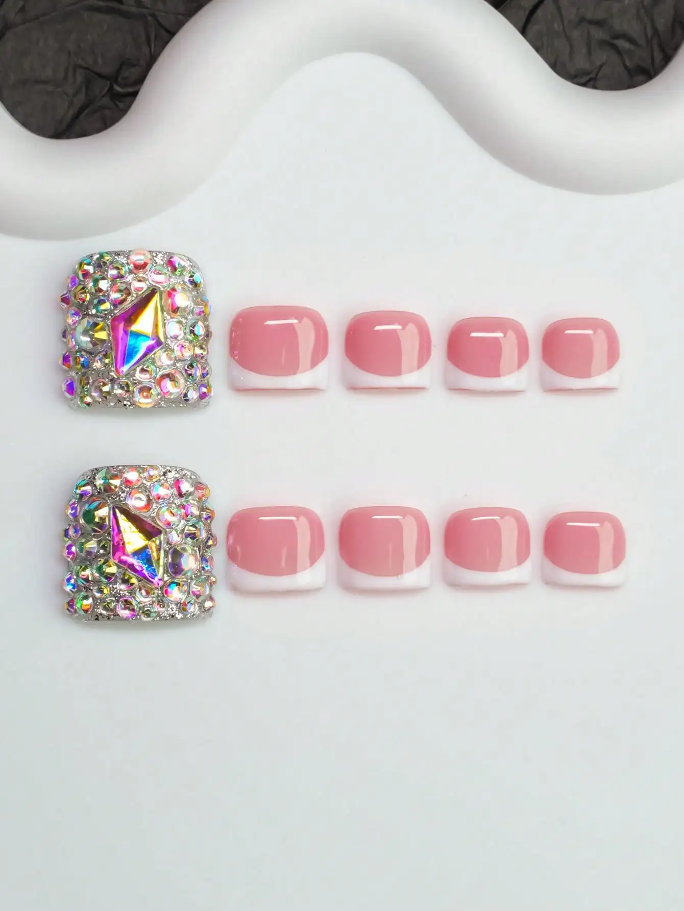 14pcs Y2K Baddie Style Handmade Nail Stickers, Nude & White French Tip Design With Rhinestone Elements, Suitable For Party
14pcs Y2K Baddie Style Handmade Nail Stickers, Nude & White French Tip Design With Rhinestone Elements, Suitable For Party