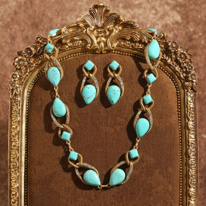 High Quality Vintage Turquoise Jewelry Sets Antique Gold Color Choker Necklace Drop Earrings Geometry Woman Birthday Accessories
High Quality Vintage Turquoise Jewelry Sets Antique Gold Color Choker Necklace Drop Earrings Geometry Woman Birthday Accessories