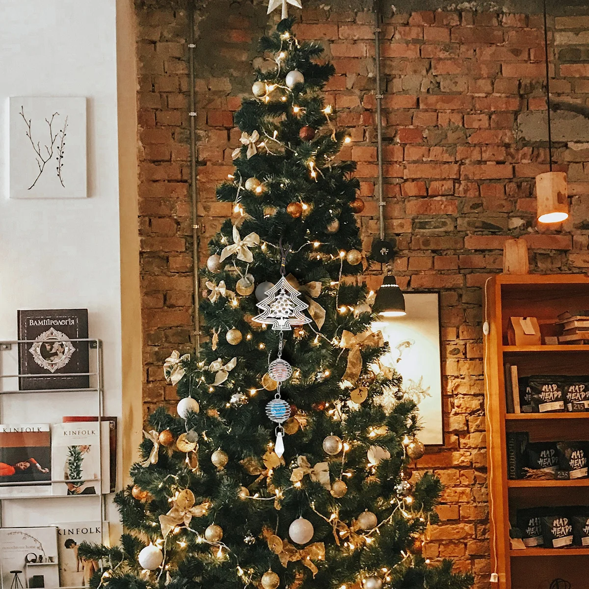 1Pcs Retro Rotating Wind Chime Metal Pendant Garden Hanging Decoration Christmas Ornament Home Decor Relaxing Sound
1Pcs Retro Rotating Wind Chime Metal Pendant Garden Hanging Decoration Christmas Ornament Home Decor Relaxing Sound