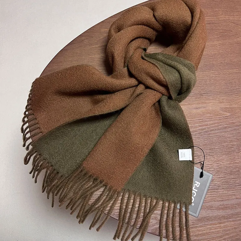 Rongjie double-sided double-color wool scarf female wool scarf male padded warm and windproof comfortable outside 180*30cm.
Rongjie double-sided double-color wool scarf female wool scarf male padded warm and windproof comfortable outside 180*30cm.