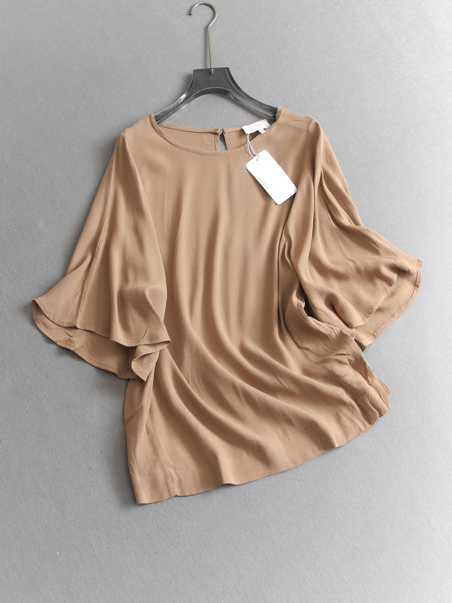 Slimming Pure Color Loose Casual Bell Sleeve round Neck Cool Feeling Women's Shirt Seven Sleeve Length T314 Summer Fashion
Slimming Pure Color Loose Casual Bell Sleeve round Neck Cool Feeling Women's Shirt Seven Sleeve Length T314 Summer Fashion