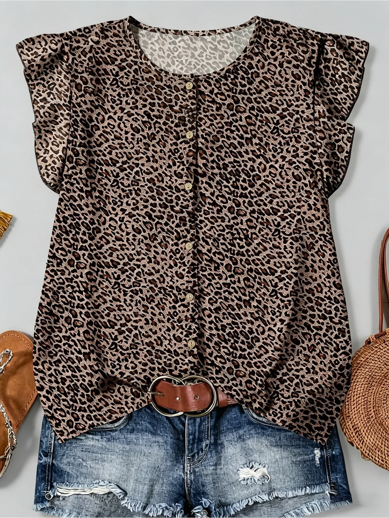 European and American style summer slimming plus size women's leopard print short sleeved round neck lotus leaf sleeve top
European and American style summer slimming plus size women's leopard print short sleeved round neck lotus leaf sleeve top