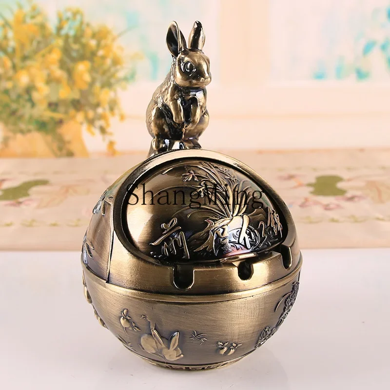 CL Zodiac Retro Ashtray with Lid Windproof Ash Flying Anti-Smoke Odor Anti-Fall Home Office Smoke Cylinder Ornament
CL Zodiac Retro Ashtray with Lid Windproof Ash Flying Anti-Smoke Odor Anti-Fall Home Office Smoke Cylinder Ornament
