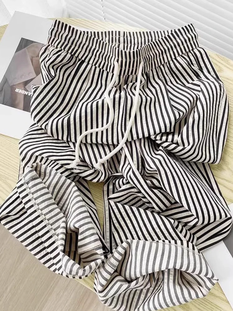 Daily Wear Women's Loose Straight Leg Pants Vertical Stripes Casual Trousers Comfortable Loose Walking Pants High Waist Long ...
Daily Wear Women's Loose Straight Leg Pants Vertical Stripes Casual Trousers Comfortable Loose Walking Pants High Waist Long ...