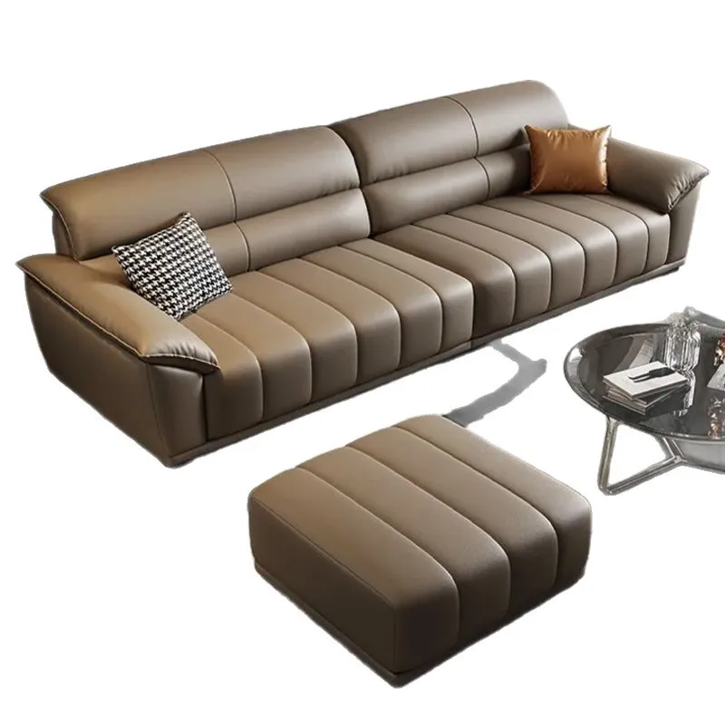 The first layer cowhide sofa high-end Italian simple small apartment living room leather light luxury high-end straight row sofa
The first layer cowhide sofa high-end Italian simple small apartment living room leather light luxury high-end straight row sofa