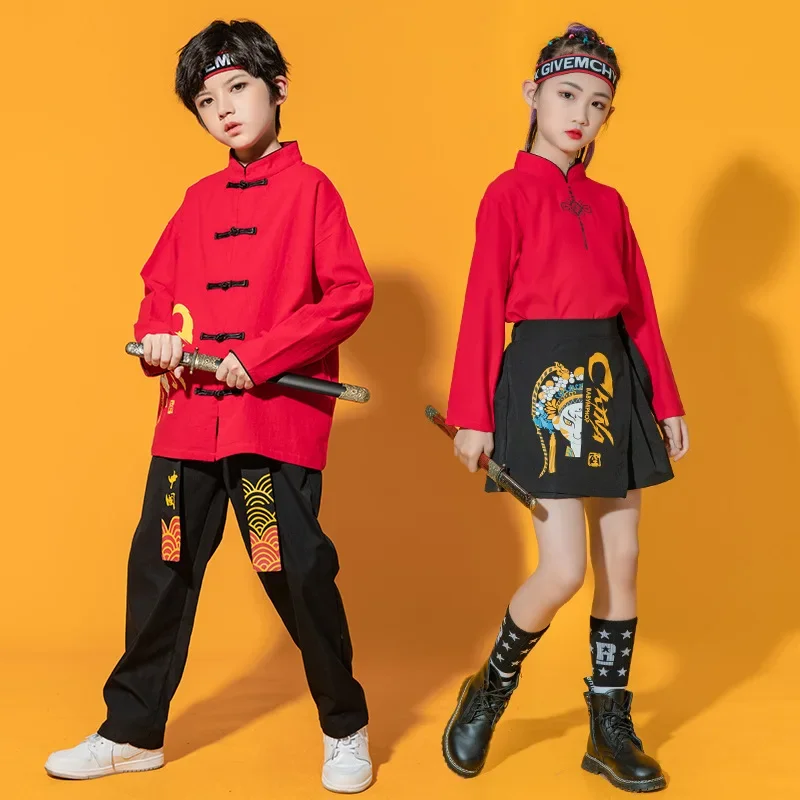 Новогодняя красная рубашка Hanfu, топ, черные брюки, юбка для девочек и мальчиков, костюм для сценических танцев, традиционная китайская одежда
Новогодняя красная рубашка Hanfu, топ, черные брюки, юбка для девочек и мальчиков, костюм для сценических танцев, традиционная китайская одежда