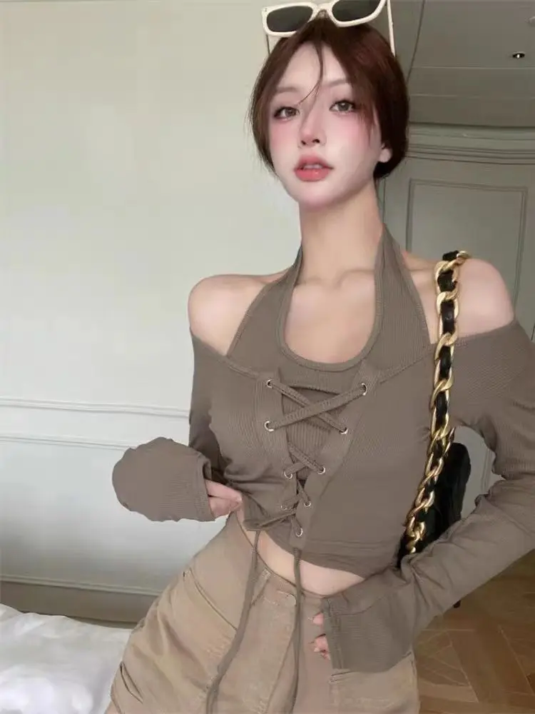 Y2K Tops Sexy Spring and Summer Korean Fashion Hanging Neck Waist Tie Slim Fake Two Pieces Long-sleeved T-shirt Women Clothing
Y2K Tops Sexy Spring and Summer Korean Fashion Hanging Neck Waist Tie Slim Fake Two Pieces Long-sleeved T-shirt Women Clothing