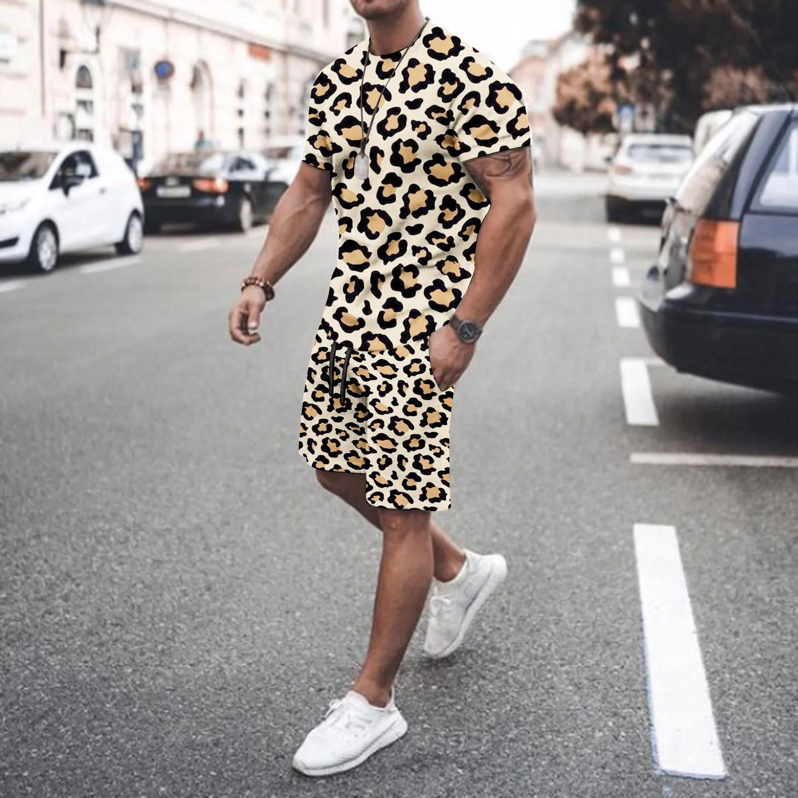 Leopard Print Men's 2 Piece Set Tracksuit Short Sleeved T Shirt Top And Shorts Set Fashion Summer Street Loose Men's Sportwear
Leopard Print Men's 2 Piece Set Tracksuit Short Sleeved T Shirt Top And Shorts Set Fashion Summer Street Loose Men's Sportwear