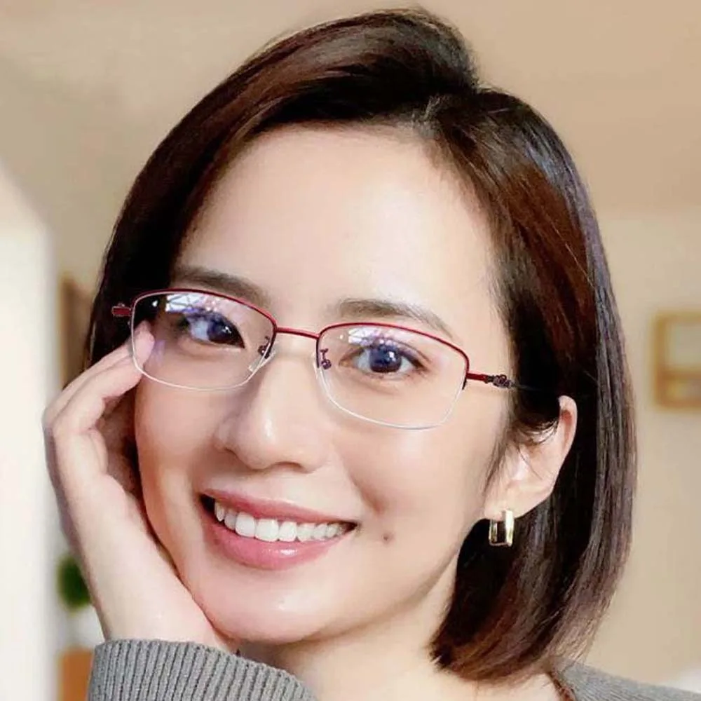 Titanium Alloy Elderly Reading Glasses PC Elastic Half-frame Presbyopic Glasses Lightweight Costume Accessory
Titanium Alloy Elderly Reading Glasses PC Elastic Half-frame Presbyopic Glasses Lightweight Costume Accessory