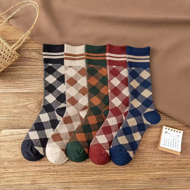 Women socks autumn winter retro national socks ins rhombic socks color couples cotton socks vintage
Women socks autumn winter retro national socks ins rhombic socks color couples cotton socks vintage