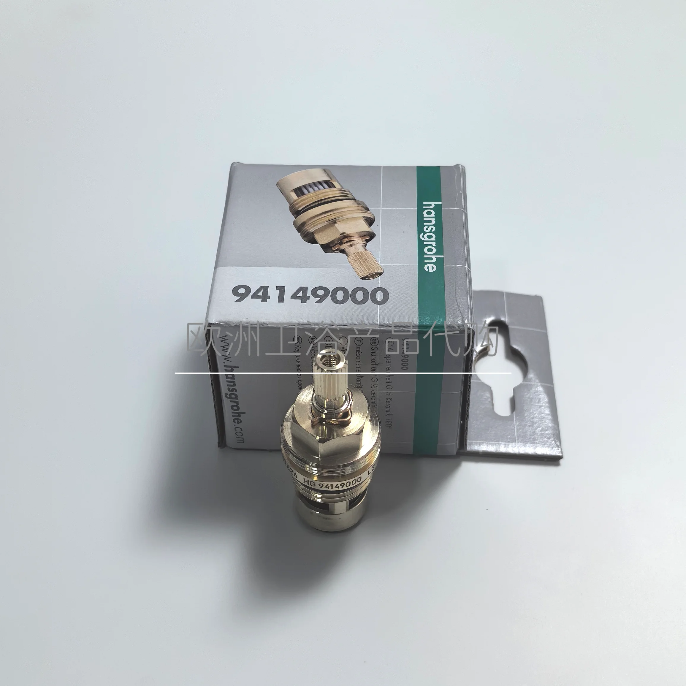 Германия Hansgrohe оригинальный импорт, душ, смеситель, аксессуары 94149000, переключатель горячей и холодной воды 
Германия Hansgrohe оригинальный импорт, душ, смеситель, аксессуары 94149000, переключатель горячей и холодной воды