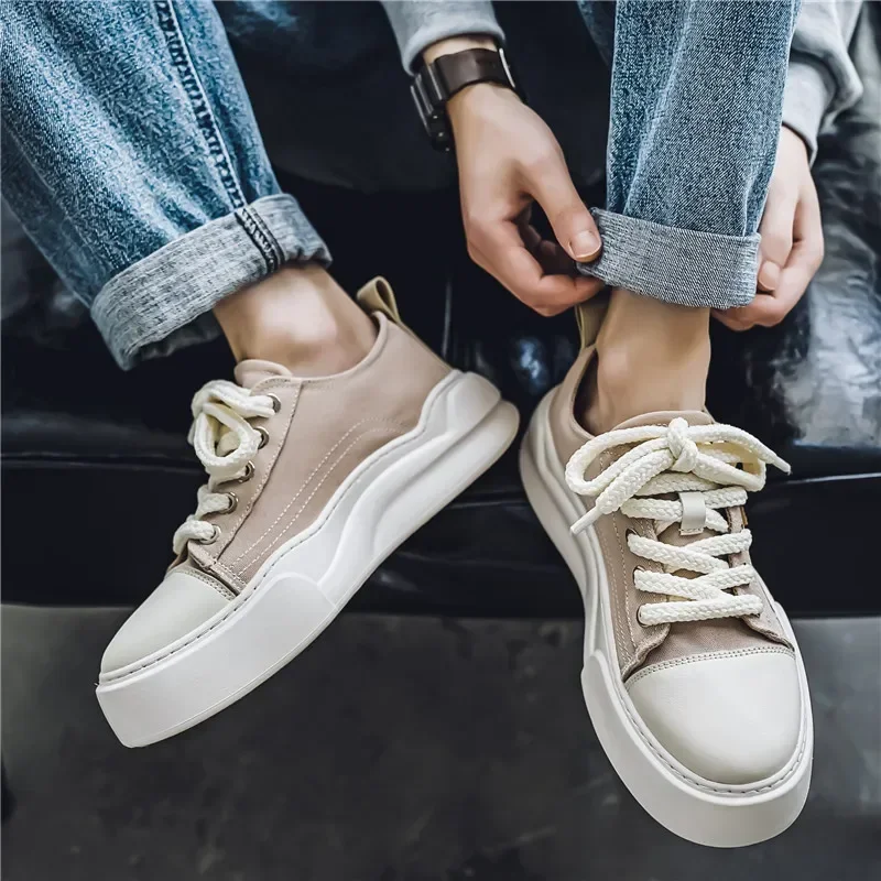 2025 Autumn New Men's Casual New Large-Sized Sports Flat Shoes, Suitable for Wearing During Walking, Fashionally Molded Shoes
2025 Autumn New Men's Casual New Large-Sized Sports Flat Shoes, Suitable for Wearing During Walking, Fashionally Molded Shoes