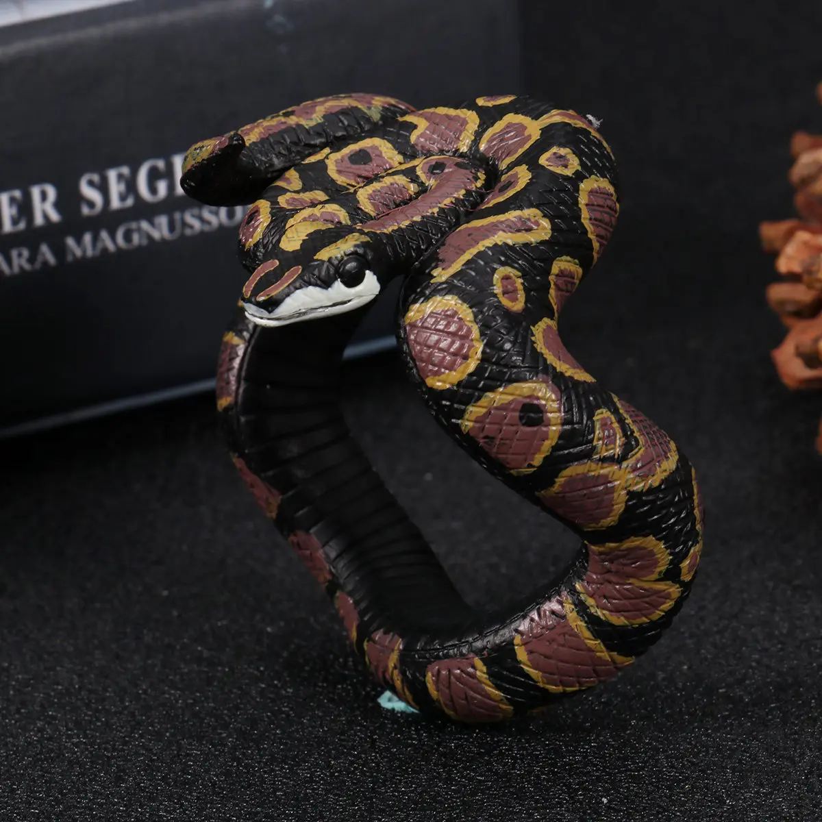 Ultra Realistic Fake Snake Bracelet Lifelike Detail Wrap Around Wrist for April Fools Day Halloween Horror Cat
Ultra Realistic Fake Snake Bracelet Lifelike Detail Wrap Around Wrist for April Fools Day Halloween Horror Cat
