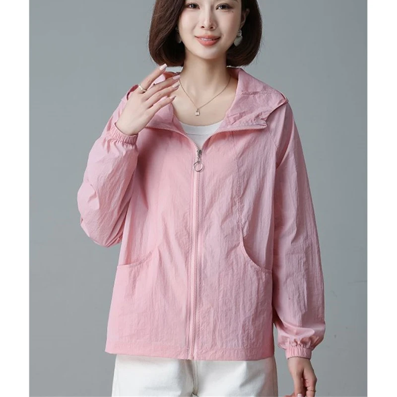 2025 New Sunscreen Jacket Women's Summer Middle-Aged Mother Sports Thin Outwear Fashion Breathable Sun-Protective Clothing Coat
2025 New Sunscreen Jacket Women's Summer Middle-Aged Mother Sports Thin Outwear Fashion Breathable Sun-Protective Clothing Coat