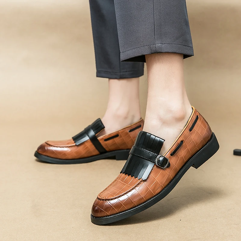 Men Business Loafers in Green Brown Lightweight Comfortable Small Leather Shoes European Business Brand Shoes Men Sizes 38-48
Men Business Loafers in Green Brown Lightweight Comfortable Small Leather Shoes European Business Brand Shoes Men Sizes 38-48