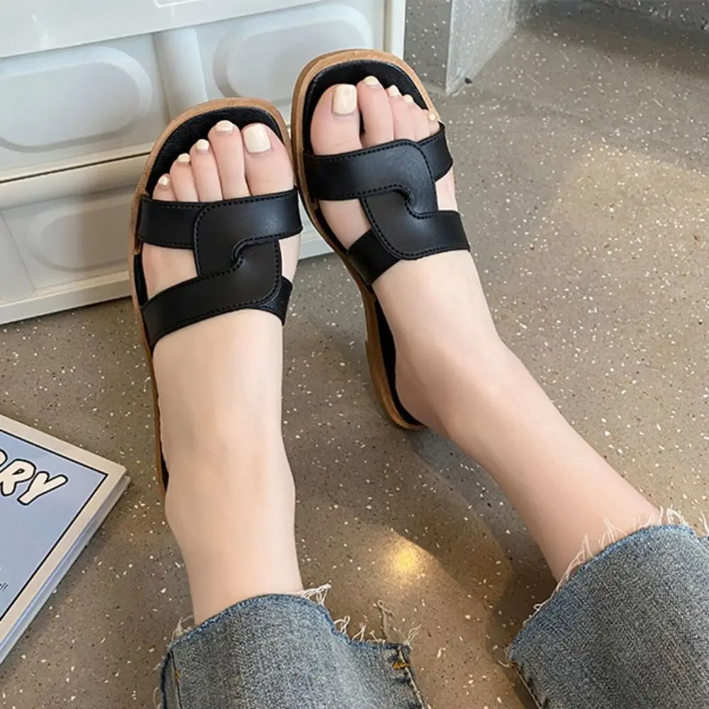 All Match Cross Belt Flat Bottom Slippers Soft Sole Anti Slip Slides Sandals PVC Casual Slippers Women Summer
All Match Cross Belt Flat Bottom Slippers Soft Sole Anti Slip Slides Sandals PVC Casual Slippers Women Summer