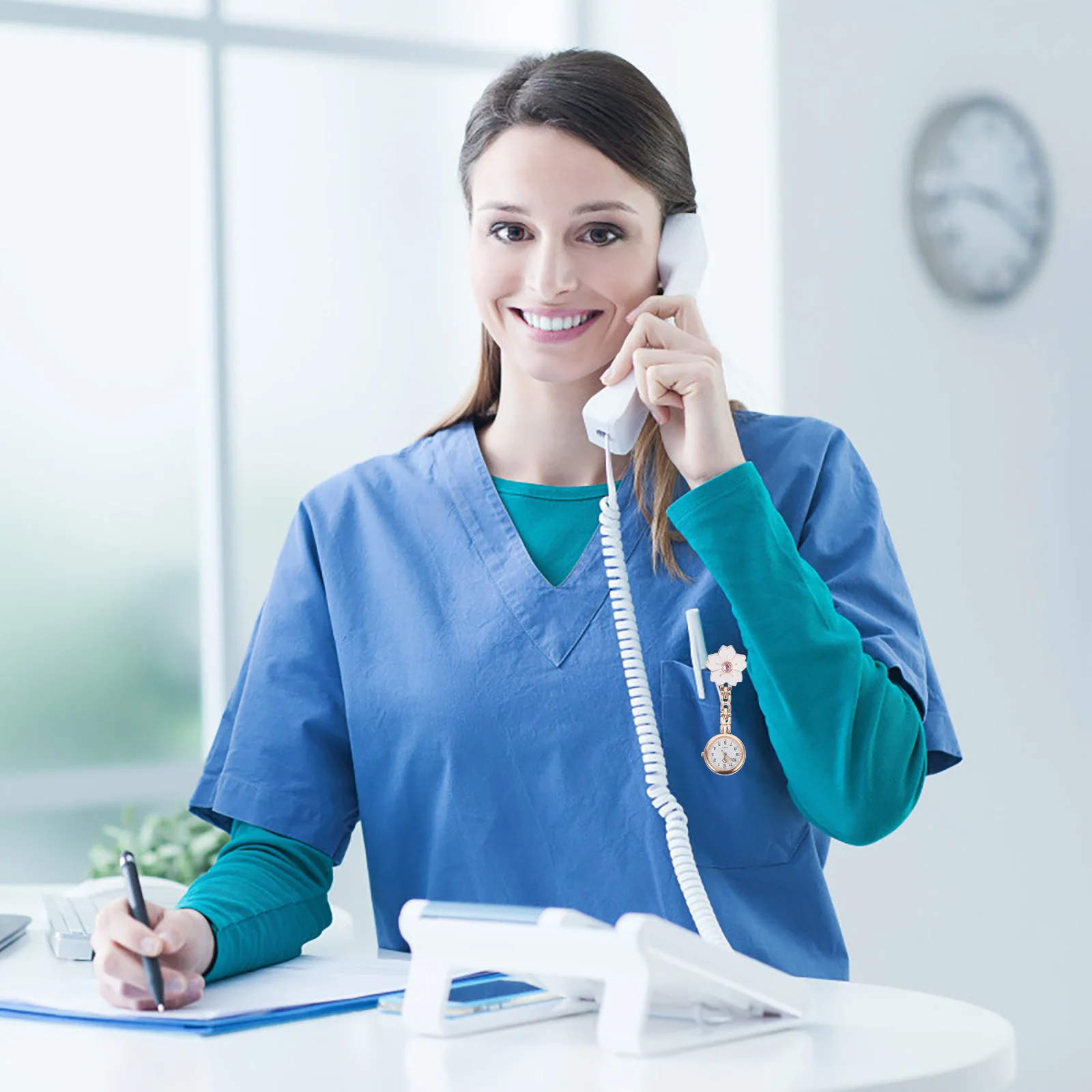 1Pcs Nurse Pocket Watch Hanging Watch Clip-on Design Portable Accessory for Students Teachers
1Pcs Nurse Pocket Watch Hanging Watch Clip-on Design Portable Accessory for Students Teachers