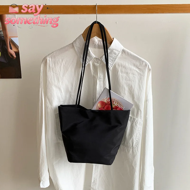 Fashion Soft Women Bag Casual Nylon Bucket Bags for Women Shoulder Bag Tote Purses and Handbags Female Shopper Commuter Bags
Fashion Soft Women Bag Casual Nylon Bucket Bags for Women Shoulder Bag Tote Purses and Handbags Female Shopper Commuter Bags 