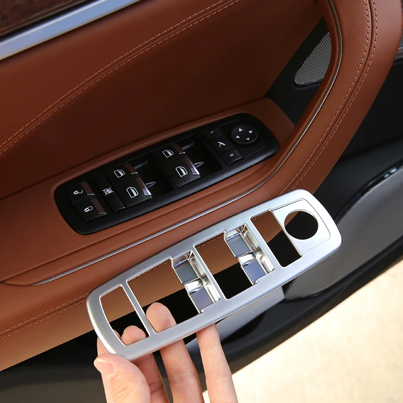 4Pcs Carbon Fiber Chrome Style Car Glass Lift Button Frame Window Switch Panel Trim for Maserati Levante 2016-2021 Accessories
4Pcs Carbon Fiber Chrome Style Car Glass Lift Button Frame Window Switch Panel Trim for Maserati Levante 2016-2021 Accessories